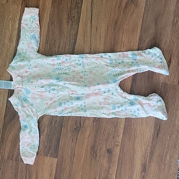 8 0-3 M sleepers. - Picture 8 of 9